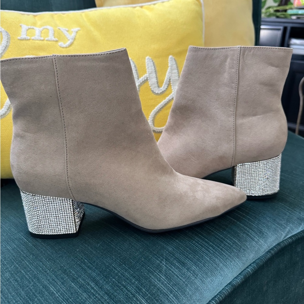 Metropolitan View Boots
